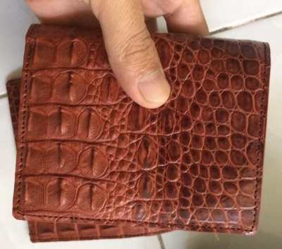 Ví da (bóp da) thật